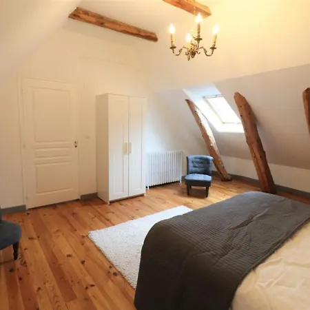 Maison De Maitre Renovee Avec Jardin, Cheminee Et Wi-fi Pres De Super-lioran - Fr-1-742-26 * Laveissière