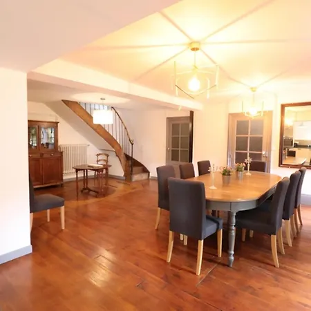 Maison De Maitre Renovee Avec Jardin, Cheminee Et Wi-fi Pres De Super-lioran - Fr-1-742-26 * Laveissière