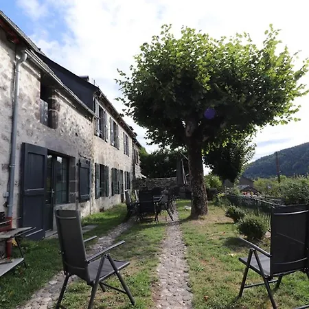 Feriehus Maison De Maitre Renovee Avec Jardin, Cheminee Et Wi-fi Pres De Super-lioran - Fr-1-742-26